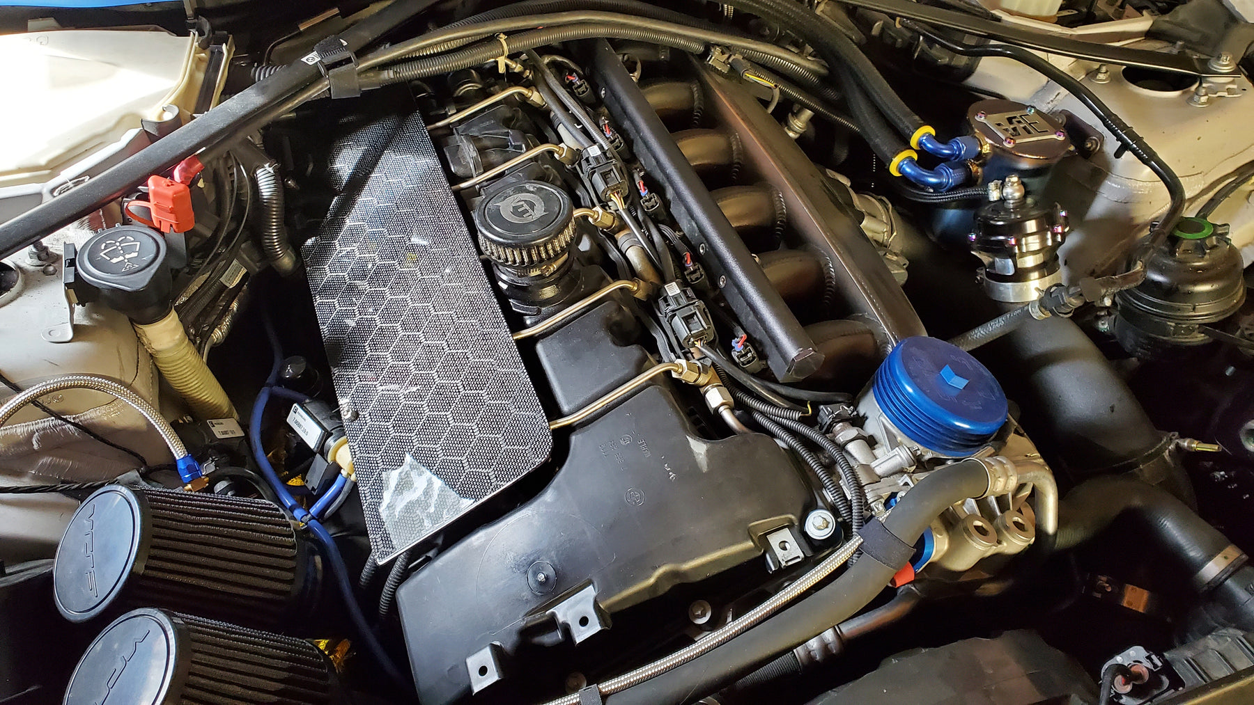 NRW BMW N54 Coil Cover Kit OEM + Nelson Racing Wheel